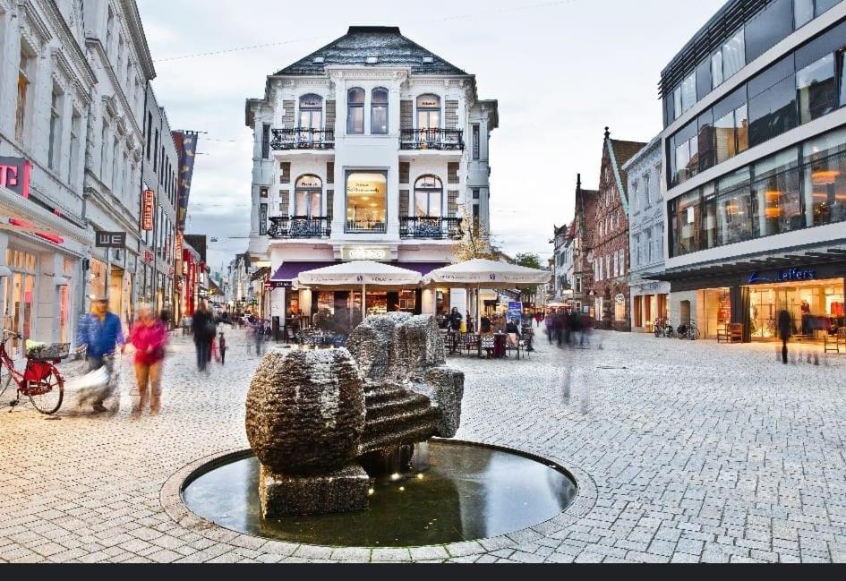 Hafenperle Ferienwohnung Am Alten Stadthafen In Oldenburg - Zentrale City Lage Exterior photo